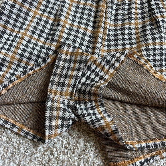 Altar'd State Black and White Plaid Skort Casual Preppy Small - Picture 5 of 7